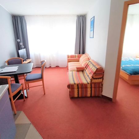 Bodensee Gaestehaus Tettnang Albergo Exterior foto
