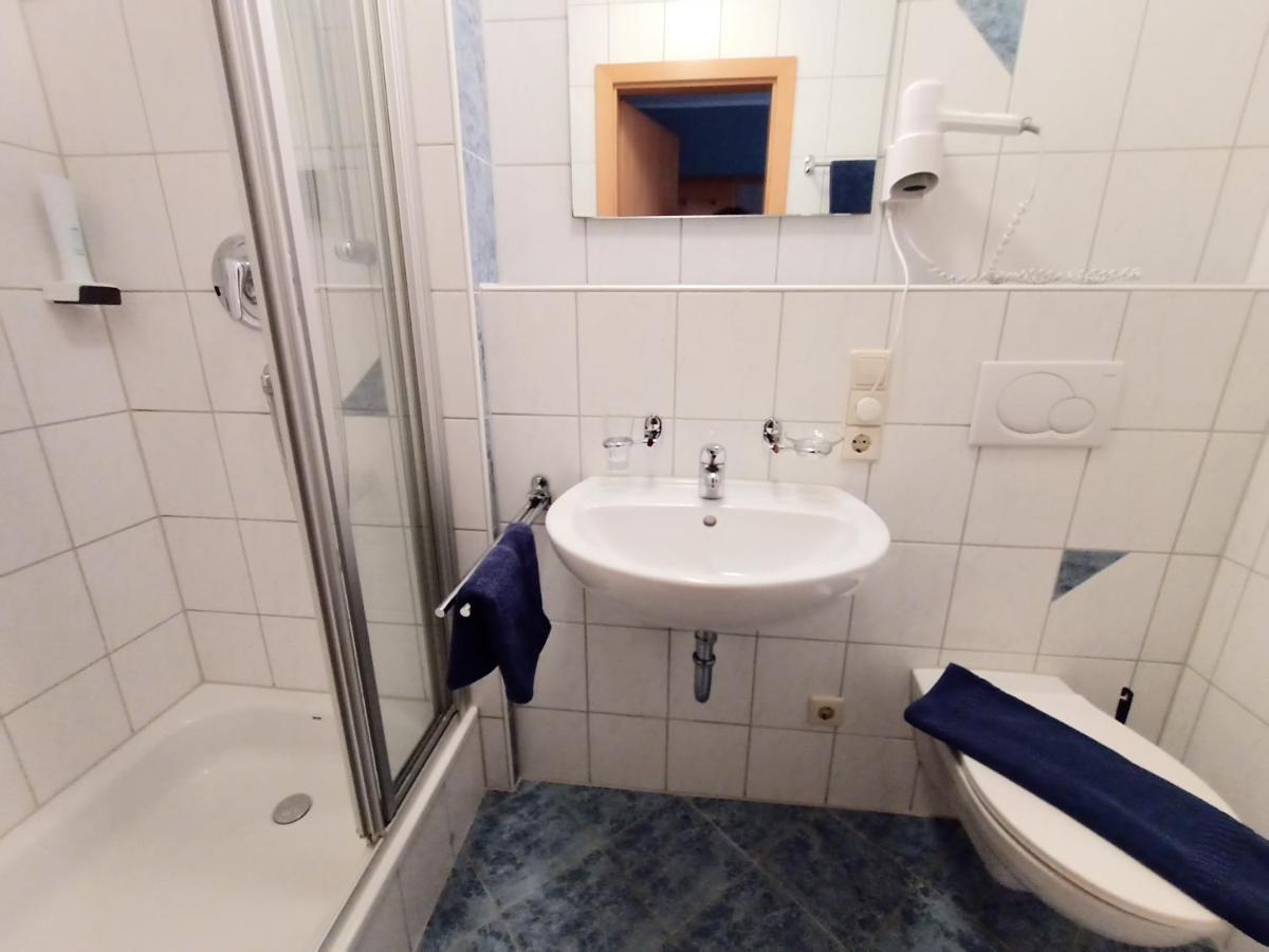 Bodensee Gaestehaus Tettnang Albergo Exterior foto