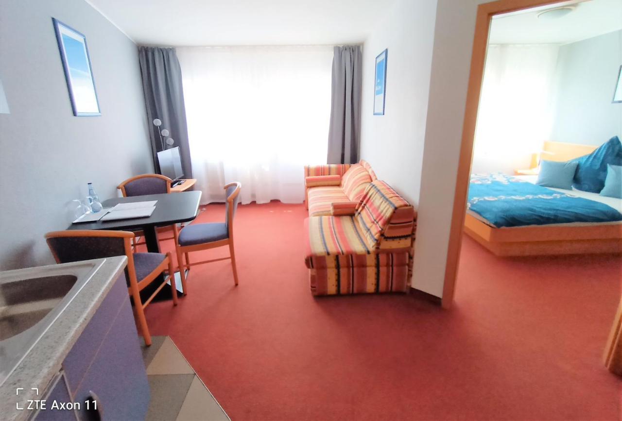 Bodensee Gaestehaus Tettnang Albergo Exterior foto