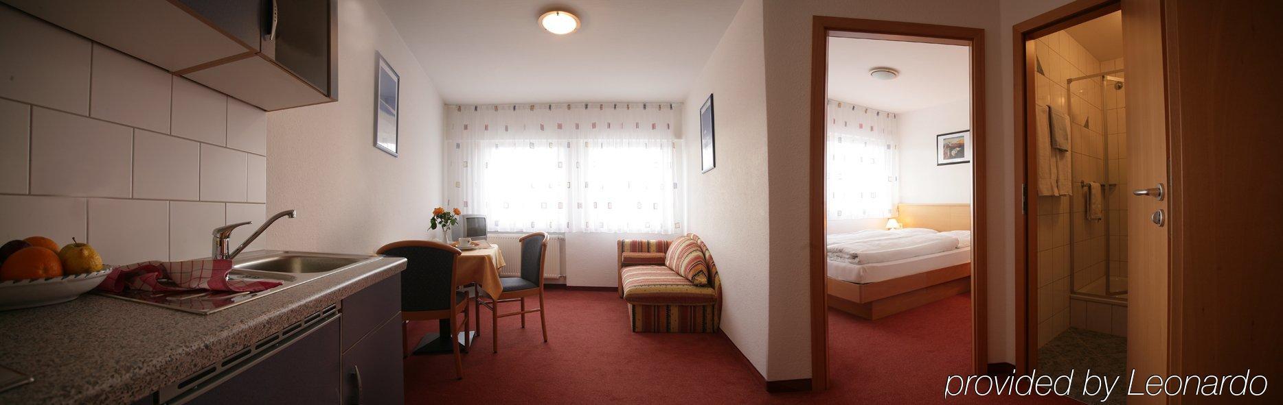Bodensee Gaestehaus Tettnang Albergo Exterior foto